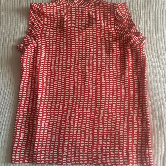 Cabi Madeline top with flutter sleeves. - Picture 5 of 5